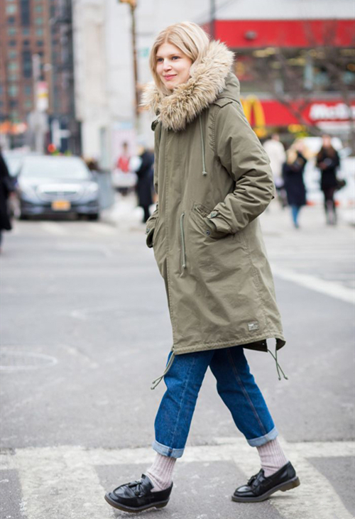 保暖的派克大衣,搭配这2款裤子,给你不一样温度和酷感