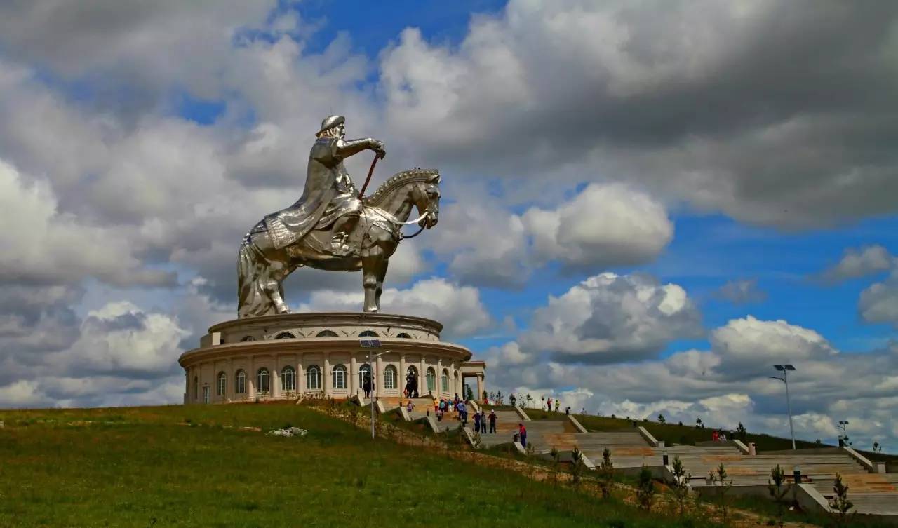46%的居民却生活在首都,70%都是年轻人|内陆国|蒙古国|首都_新浪新闻