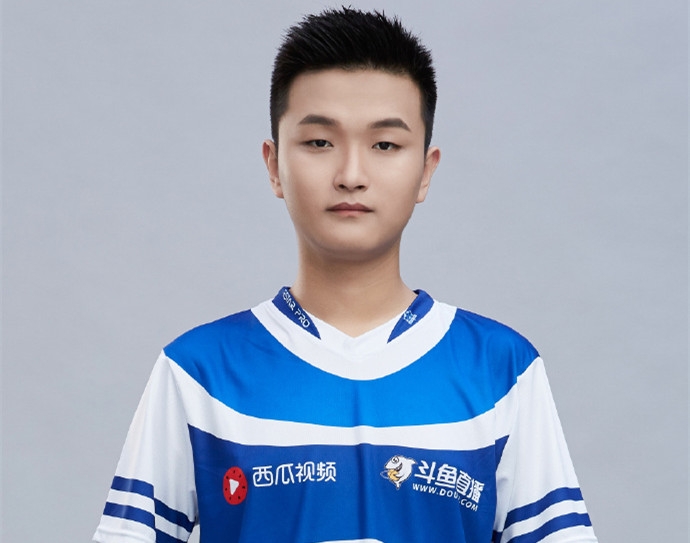 王者荣耀:官方发布kpl季后赛首轮对阵,双e大战最被关注