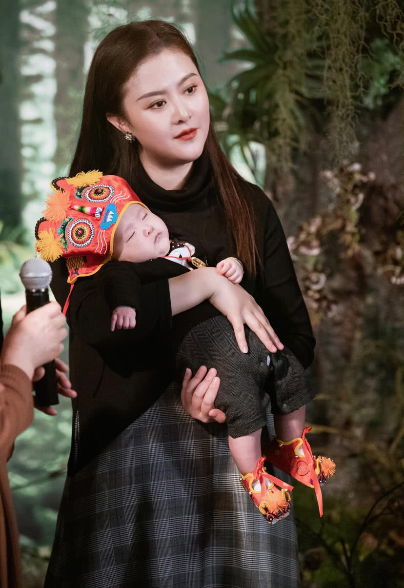 沈腾老婆照意外曝光竟然这么有夫妻相