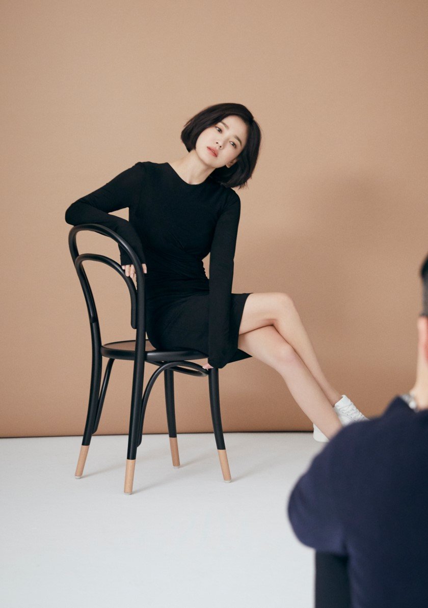 宋慧多了几分成熟女性的韵味,短发女人也可以性感和可爱