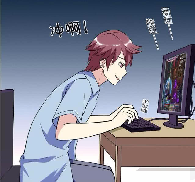 男子在打游戏,女朋友走过来说冷,小伙太机智了!