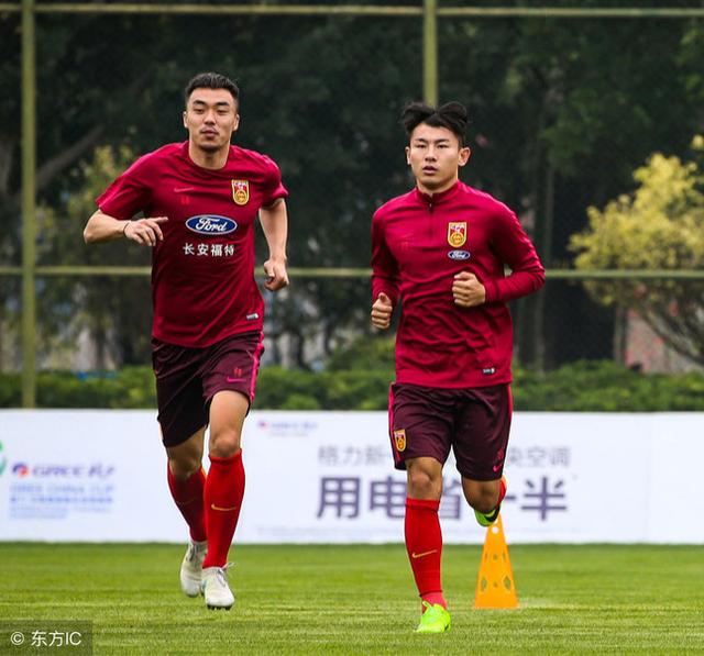 分别是王大雷,颜骏凌,张琳芃,张呈栋,郑智,吴曦,蒿俊闵,武磊和郜林,38