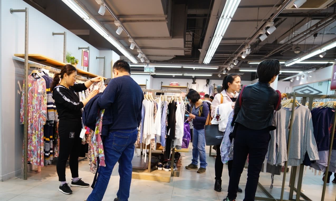 分析:北京哪里有衣服特价市场（北京哪里有卖衣服的大市场）-第1张图片-潮百科