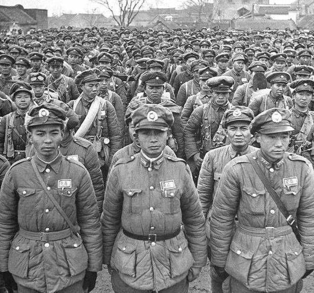 淮海战役中的国民党军队老照片,个个毫无斗志