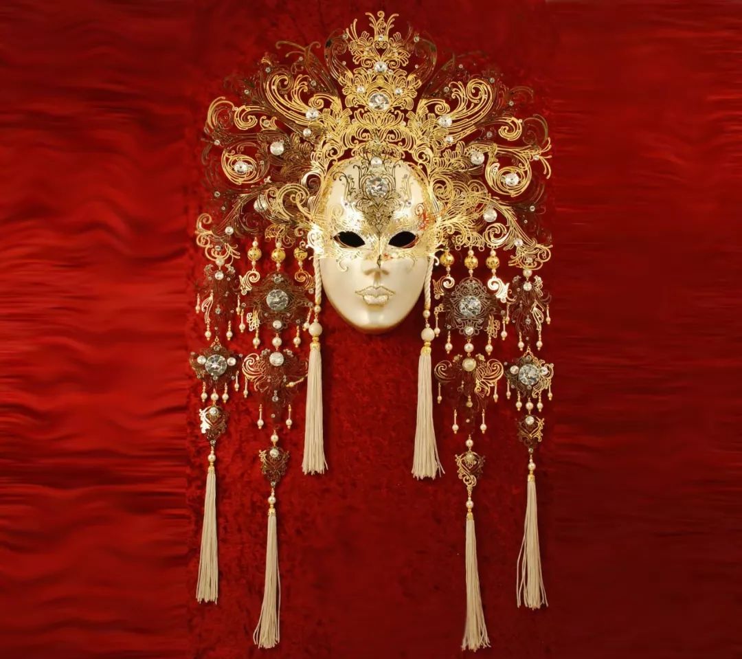 心理测试:4张面具选哪一个隐藏自己,测恋爱时你会怎样伪装自己