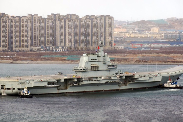 我国在黄海划下一片禁区,002号雄赳赳赶来,还带了3把"利剑"|舰载机