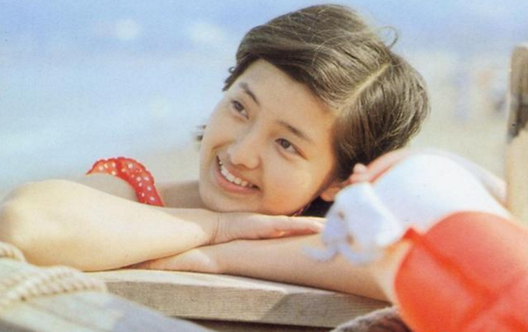 山口百惠真的美吗珍贵照片曝光每一瞬间都是永恒的美