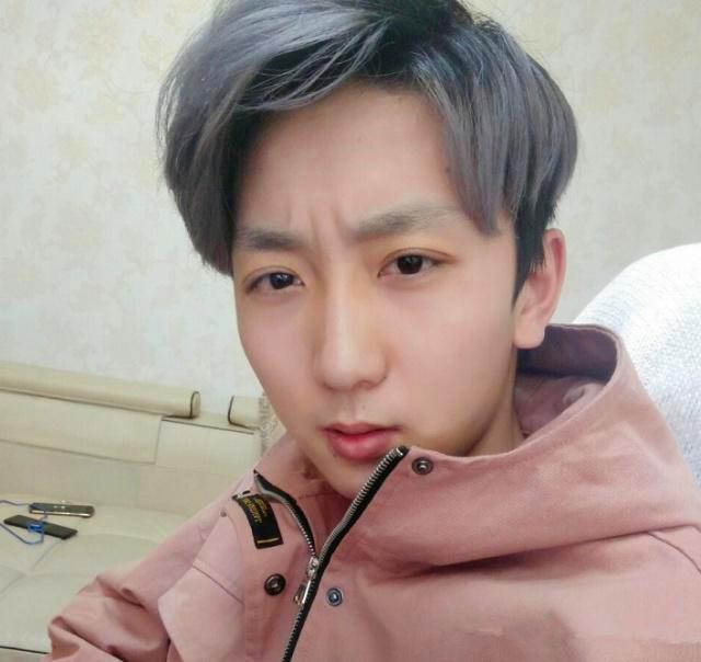 酷酷的鑫无限输出拿五杀,对面鲁班绝望死泉水前