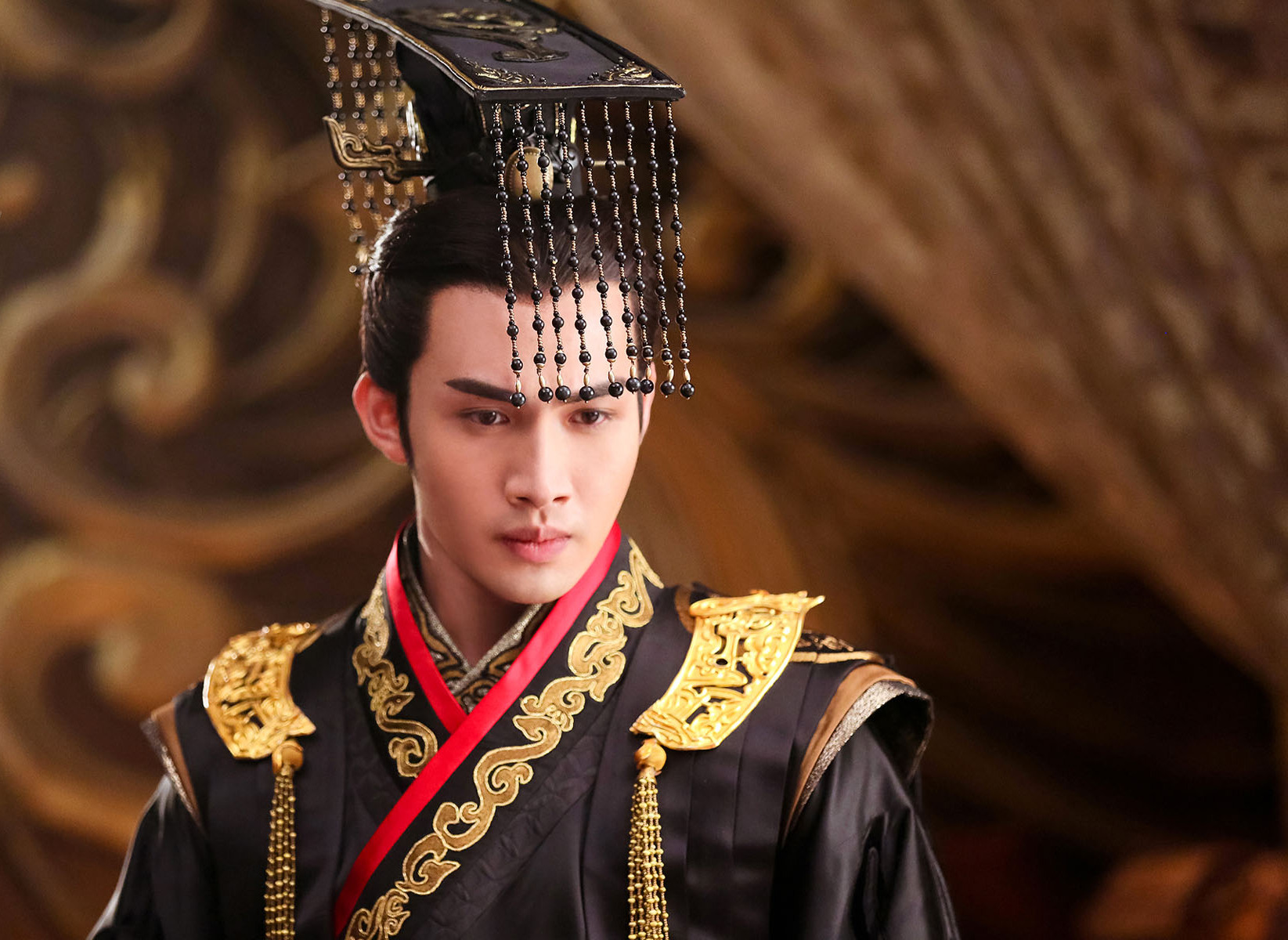 正史记载的刘邦身世之谜,说出来对不起他爸,不说对不起皇帝身份