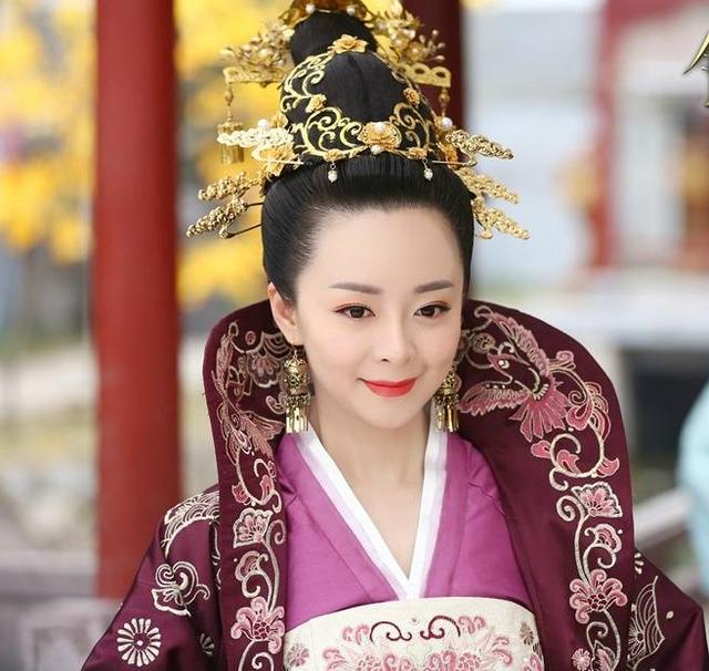 《锦绣未央》中罗晋的母亲,家庭背景强大,父亲是国家一级演员|许榕真
