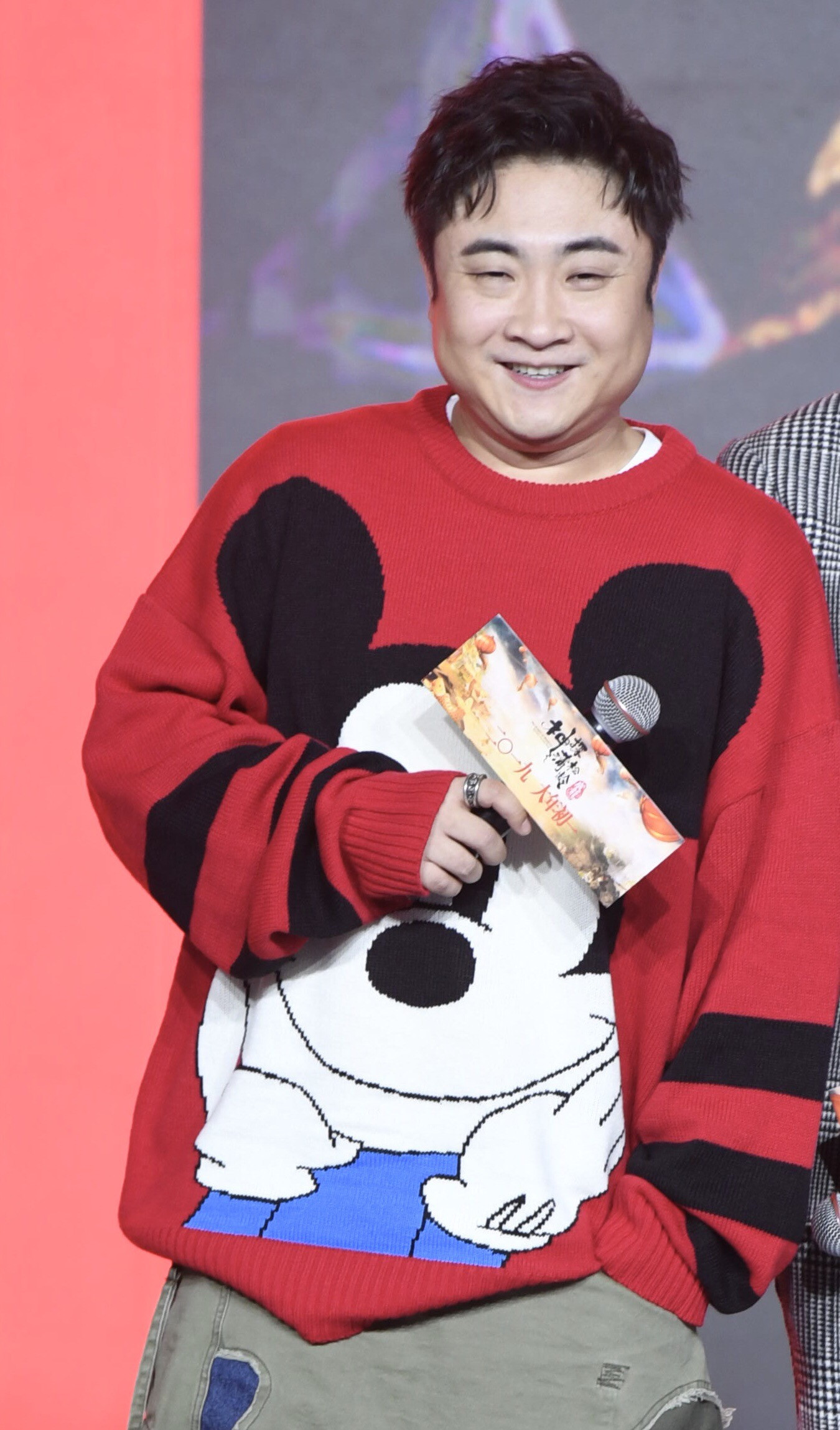 乔杉老婆晒36周孕肚照,网友感慨:嫂子辛苦了