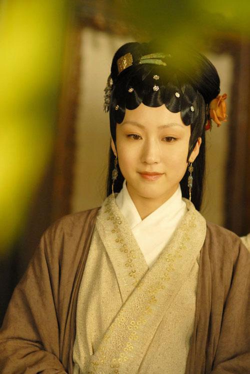 《新红楼梦》一般是谁李少红执导,蒋梦婕,于小彤,杨洋,白冰,李沁,王