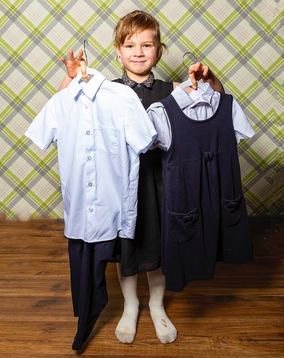 父母都是变性人如今5岁儿子也变性网友是父母诱骗了孩子