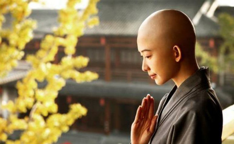 尼姑也会玩抖音颜值爆表不输一线花旦网友不当明星可惜啦