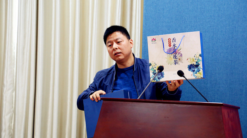 陕西千金药局:梁纪委品牌人物盛典让"千金药局"品牌靓起来