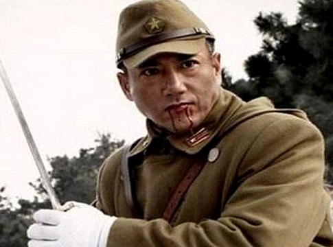 这位国军名将举国敬重,被俘虏后,我军用他来交换叶挺