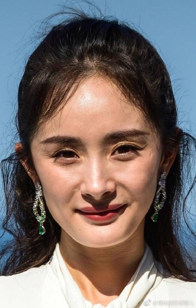 各女星未p图合集,迪丽热巴仿佛打了玻尿酸,杨幂法令纹吓死人?