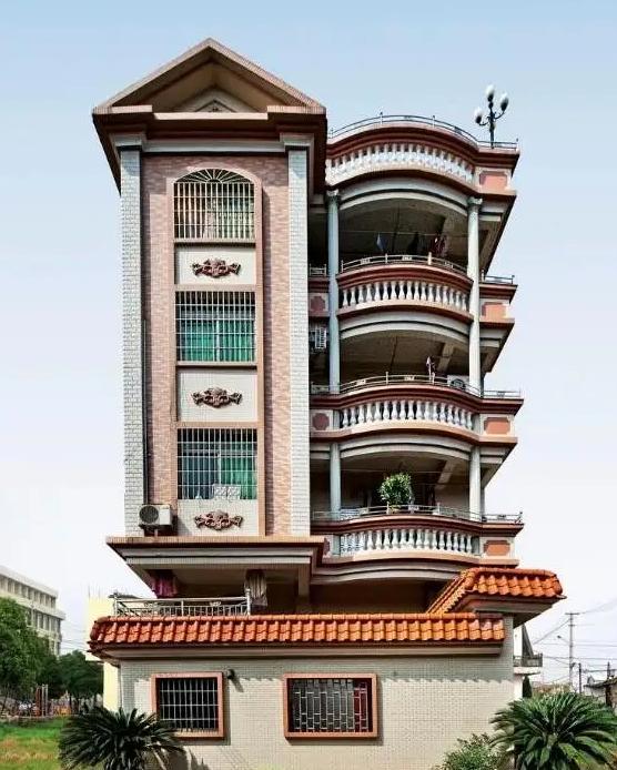 15栋广东农村花园别墅实拍,风格特异,丝毫不输福建豪宅