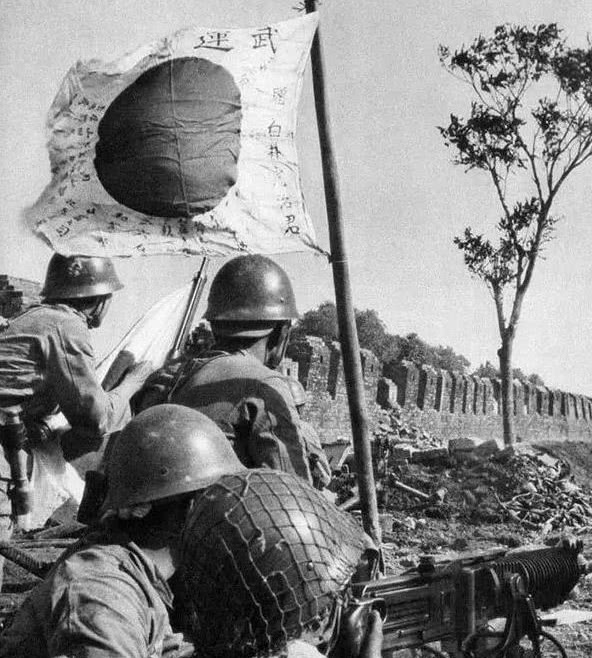 1937年日军侵华真实老照片看完让人内心久久不能平静