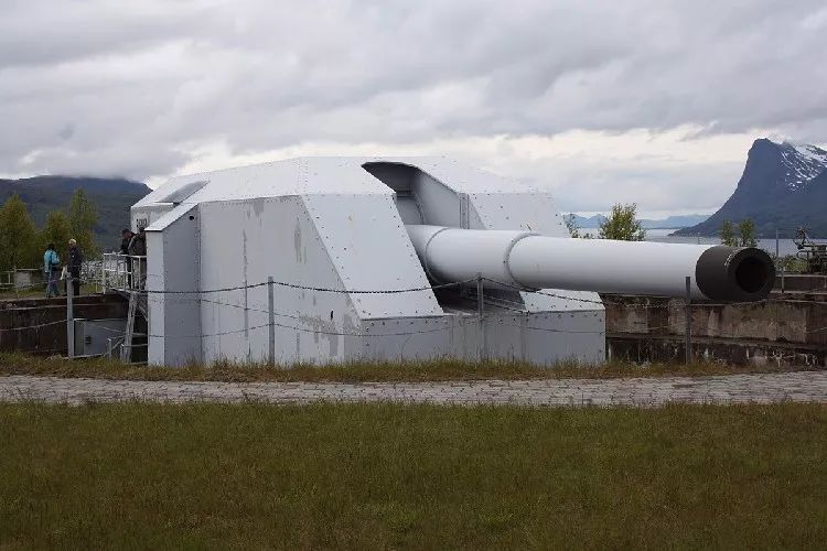 海上巨兽 德国"幻想"中的超级战列舰,比核动力航母还要大 - 二战舰炮