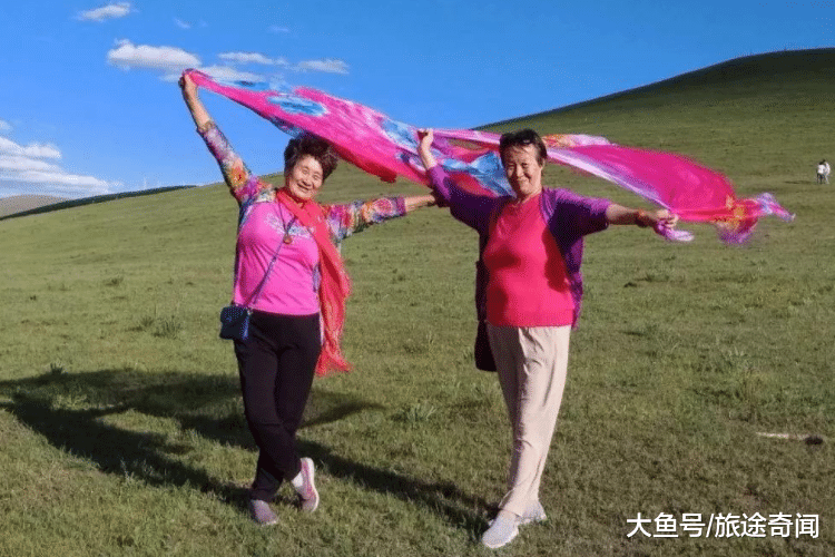 同一个世界同一个妈看看这些妈妈们出游拍照标配姿势