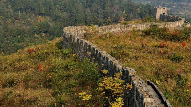 湘西藏有一座长城将苗汉两族断开气势不输北京八达岭长城