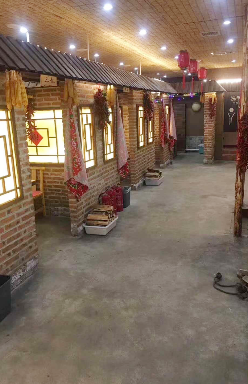 沈阳铁锅炖转桌厂铁锅炖转桌的价格菜品涨一元都被骂