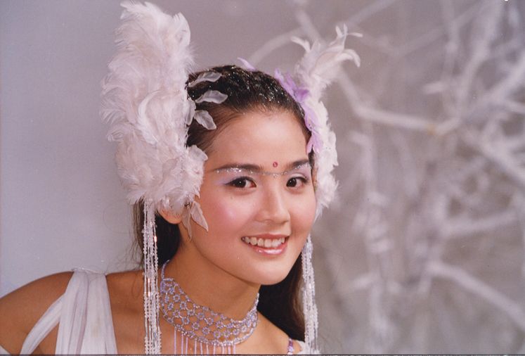 阿sa因郑中基家暴离婚?女方亲自辟谣因聚少离多,无悔嫁给对方