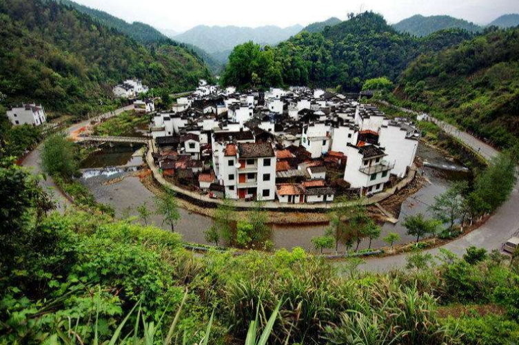 山环水抱必有气的风水原则