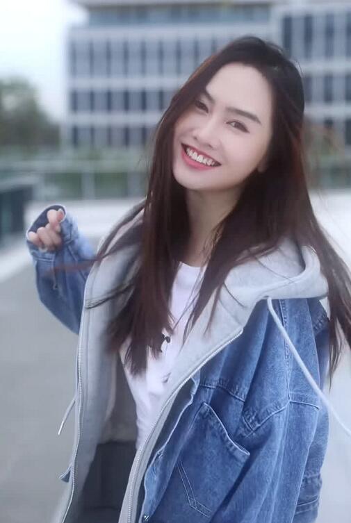 抖音小羽毛就是我高还原度版"紫霞仙子" 笑起来简直是一模一样