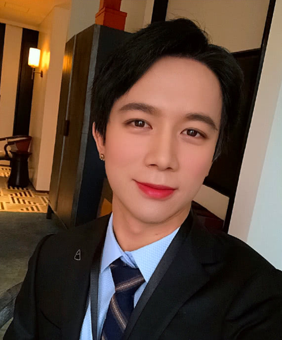 李明霖并没有正式回归不敢办首秀原因令人傻眼520等你