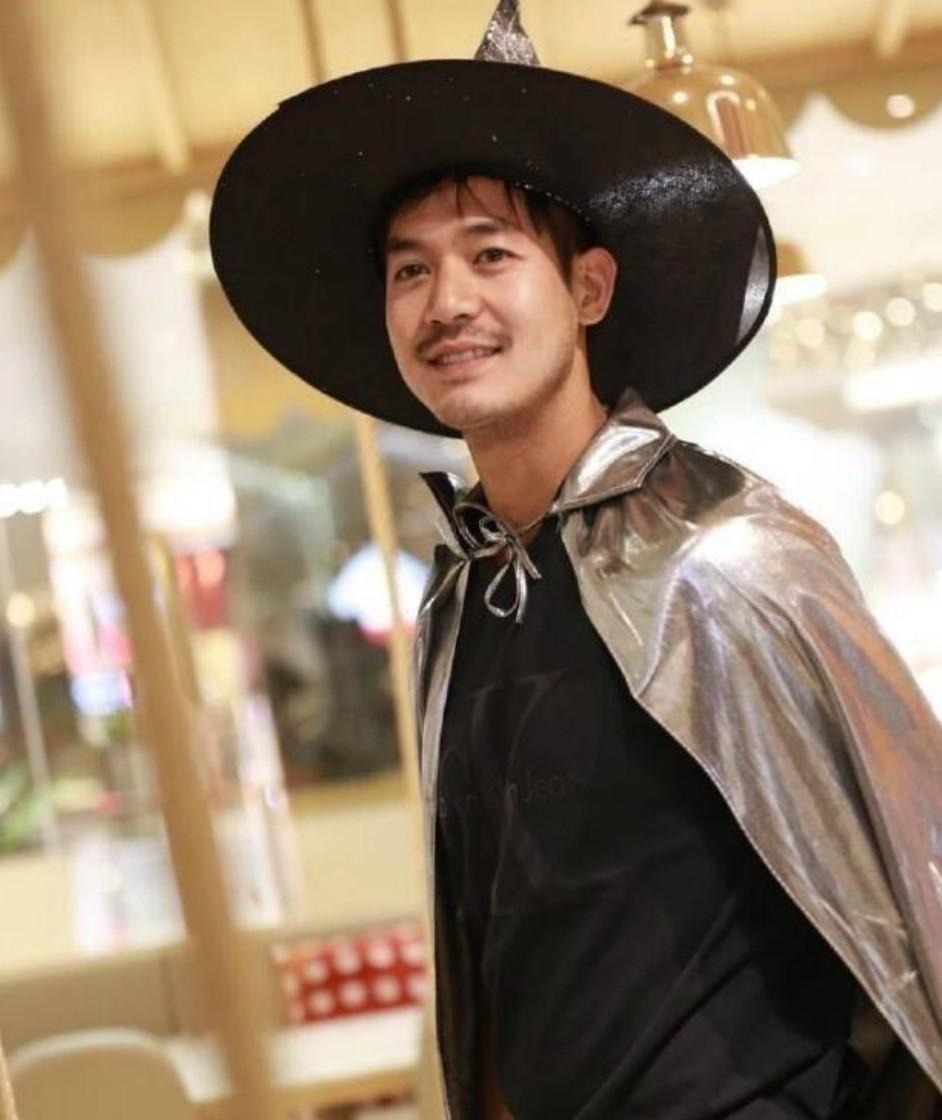 泰剧明星万圣节的搞怪装扮, yaya和nadech情侣装, weir保持帅气