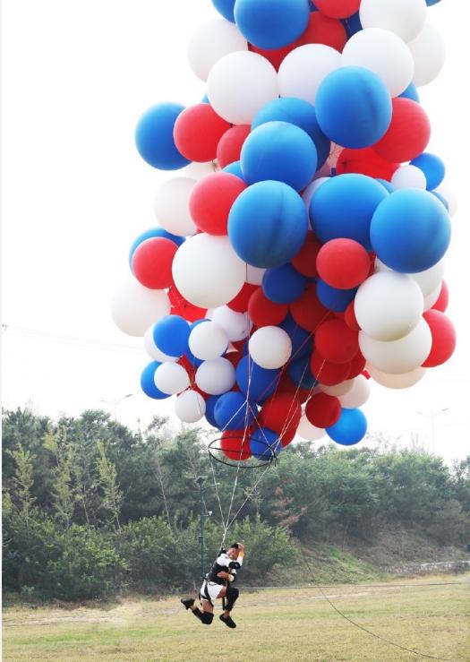 王宝强《挑战吧太空》里变身气球飞人,马蓉的话对他能有什么影响