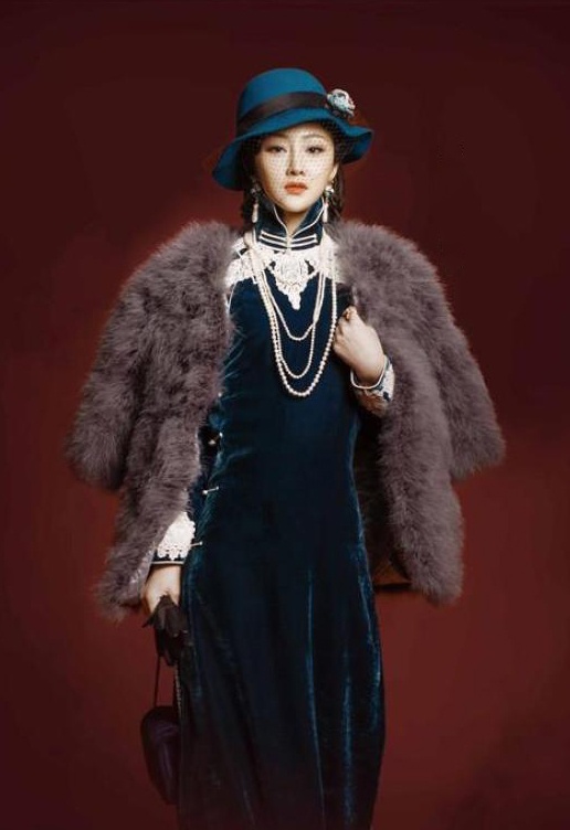 林鹏美起来真高调,穿旗袍气质惊艳,打女变民国名媛!