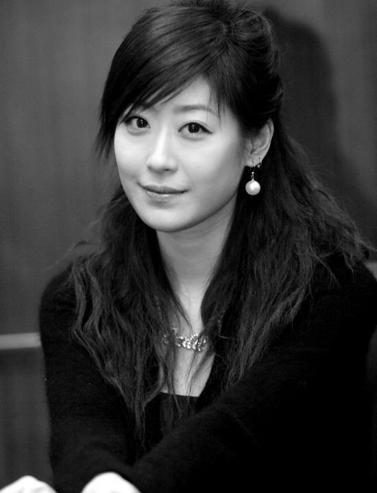 "星女郎",八年未能走红,依然感谢星爷|周星驰|李卉|星女郎_新浪新闻