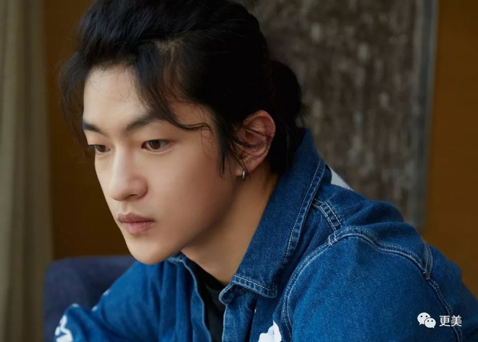 《我的朋友陈白露小姐》,他在里边演放荡不羁的富二代陈言