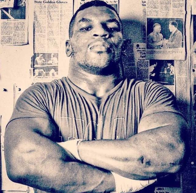 泰森成为拳王的秘诀在哪里?这1个部位,让女孩夸赞,对手胆颤!