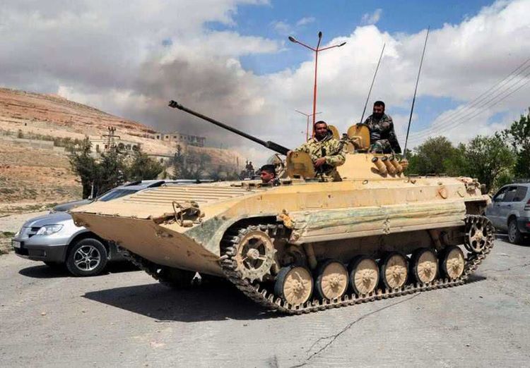 叙利亚反恐疆场上的大功臣前苏联bmp12履带式步战车