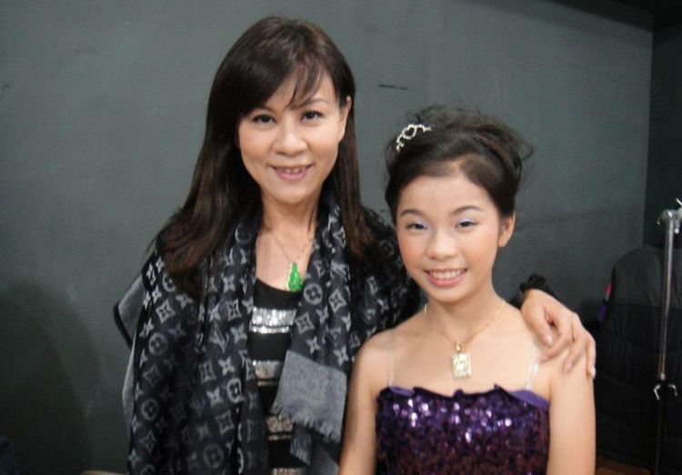 先是老公离婚,后是女儿自杀儿子车祸,今58岁重新归来出片|龙千玉|自杀