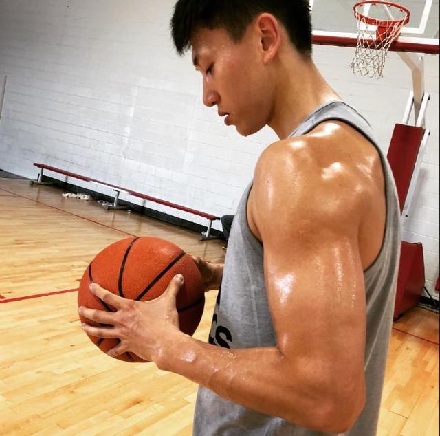 中国男篮身材最好的5位球星郭艾伦上榜榜首实至名归