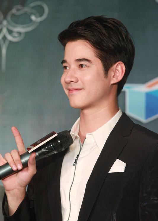 泰国|马里奥|杜嘉班纳_新浪新闻