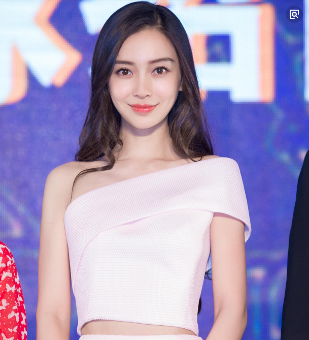 当圆脸的女明星剪了刘海,baby时尚感减半,只有她最漂亮!