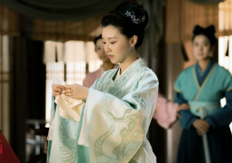 《知否》中的"盛家嫡长女",一年参演6部电视剧,想不火都难