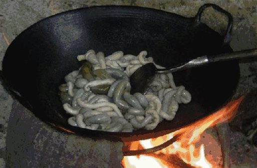 味道臭,制作方法重口!一般人都受不了