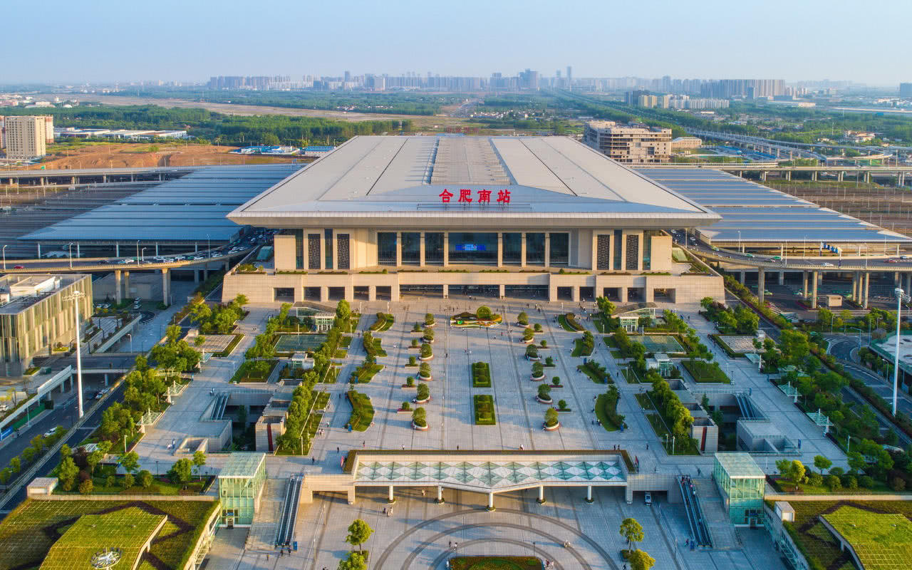 合肥南站位居全省第一高铁站,这点肯定是毫无疑问的.