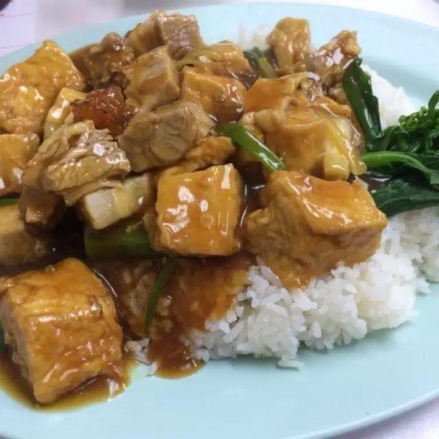 为什么香港人对茶餐厅的碟头饭情有独钟?