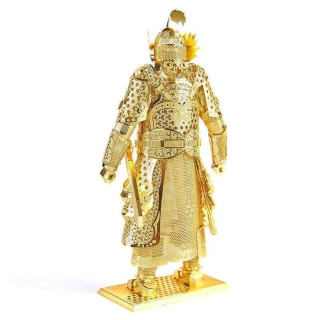 正文  图中可以看到,他们都穿着金甲白盔或是白甲金盔,如天兵天将一般