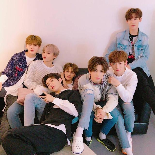 乐华七子集体换头像引发粉丝不满,原来是经纪公司蹭热度!