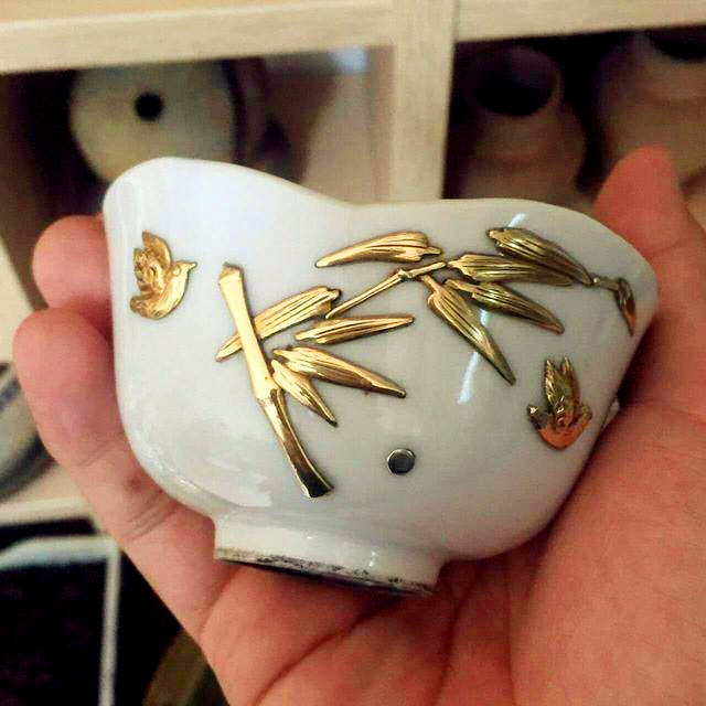 专访古城西安28岁锔瓷师范国志:以匠心让破瓷重圆 让残缺化大美